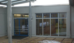 Erneuerung Tren u. Fenster